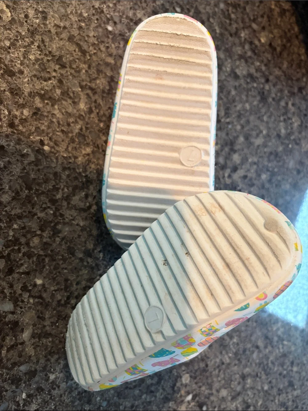 Cat & Jack White Kids Slip-On Clogs with Colorful Popsicle Print toddler 7